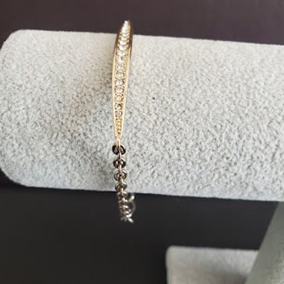 Michael Kors Pave Bar Bracelet Gold Tone with Lobster Clasp - Picture 6 of 9